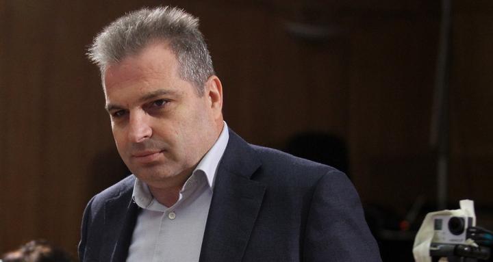 Караджов при Василев. Иска още пари